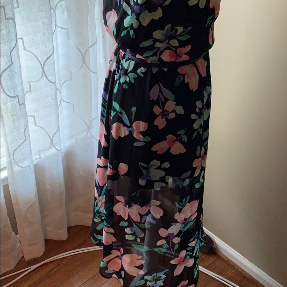 Dress - Picture 5 of 5